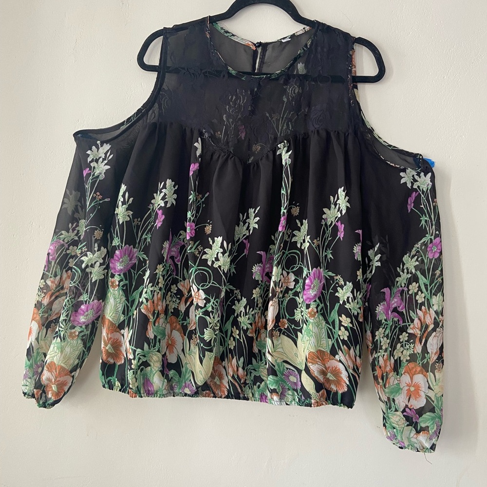 Large cold shoulders black and floral blouse